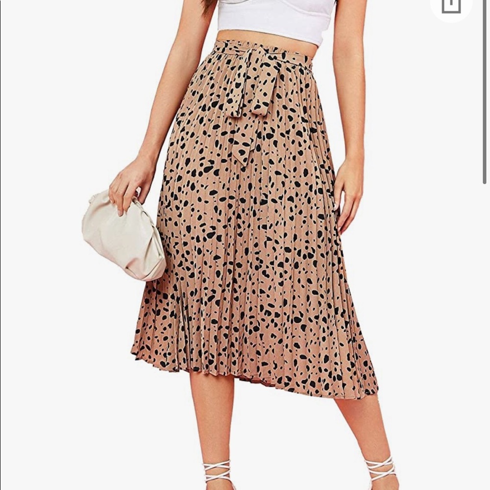 Khaki cheetah print skirt